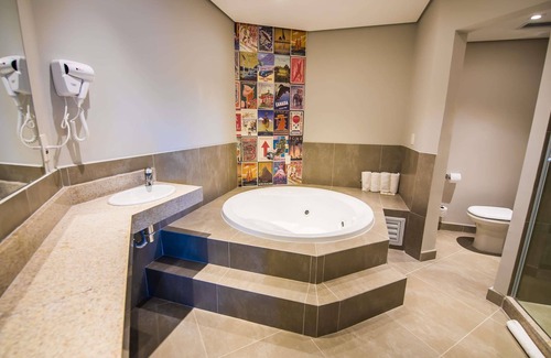 Sorocaba Hotel | Discover Ibis Styles Sorocaba Santa Rosalia: Pool & Dining