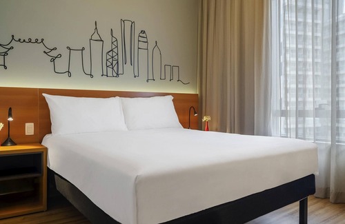 Central Zone Hotel | Discover Ibis Styles SP Centro: Family-Friendly Getaway