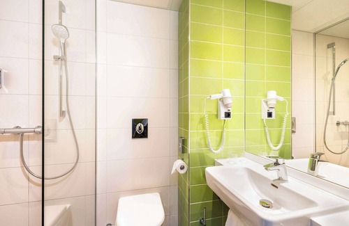 Wallgraben-West Hotel | Welcoming ibis Styles Stuttgart Vaihingen with Great Amenities
