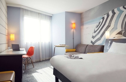 La Seyne-sur-Mer Hotel | Relaxing Getaway at ibis Styles Toulon La Seyne sur Mer