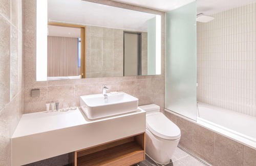 Ingye-dong Hotel | Comfortable ibis Suwon Ambassador: Spa, Restaurant & More