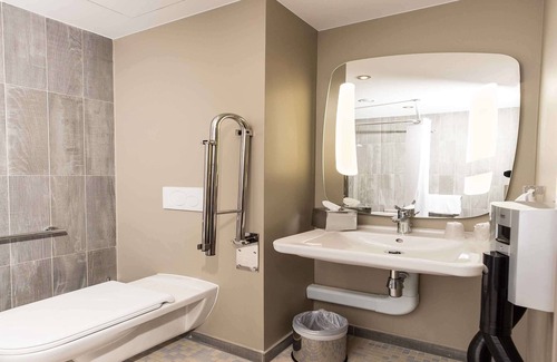 Business District Hotel | Eco-Friendly ibis Vilnius Centre: Rated 9/10 with Breakfast