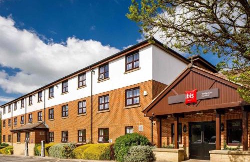 Castleford Hotel | Budget-Friendly ibis Wakefield East: Family and Wheelchair Access