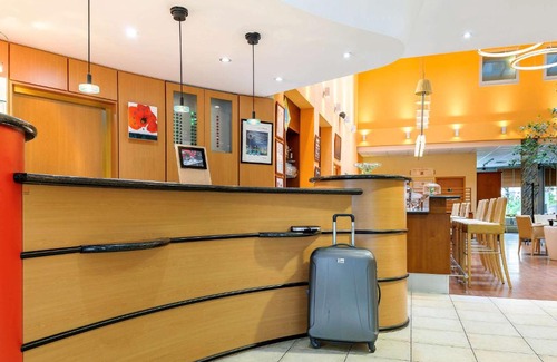 Hundsturm Hotel | Relax in ibis Wien City: Pet-Friendly with Great Amenities
