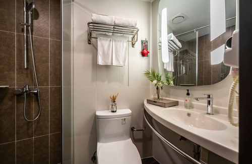 Siming Hotel | Budget-Friendly Stay at ibis Xiamen Kaiyuan with Great Amenities