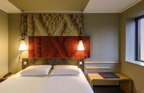 District 5 Hotel | Discover ibis Zürich City West: Pet-Friendly with Dining