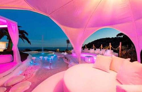 Mas Ram Villa | Experience Ibiza Style Barcelona with Pool and Family Amenities