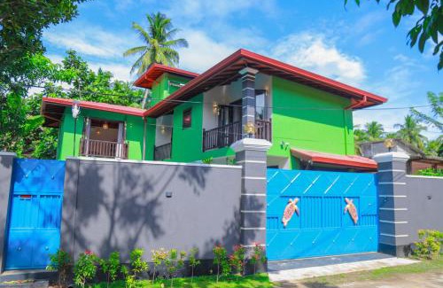 Hikkaduwa Villa | IBSON Villa - 4 Bedroom Oasis with Oceanfront Pool