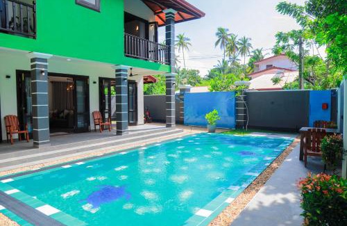 Hikkaduwa Villa | IBSON Villa - 4 Bedroom Oasis with Oceanfront Pool