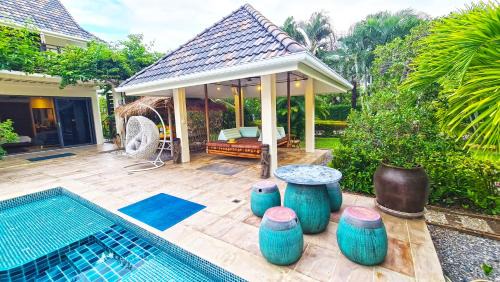 Pranburi Villa | Discover Icandi Hideaway: Oceanfront Oasis with Pool