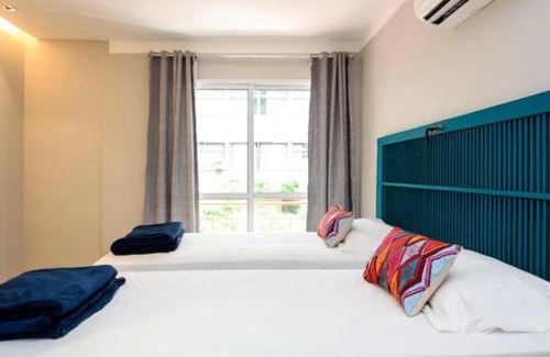 Icarai House | Inviting Icaraí Suítes: Family-Friendly with Kitchen Access