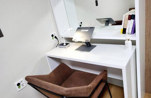 Jungmun Apartment | Relax at ICC 제주: Terrace Residence with Hallasan Views