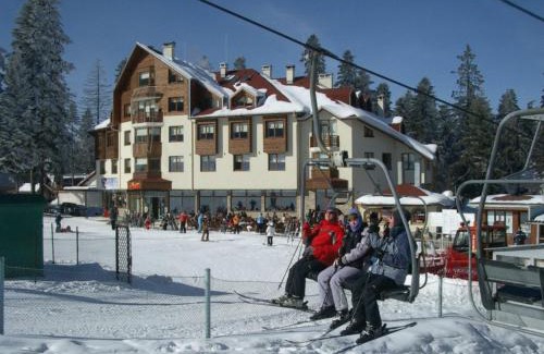 Borovets Hotel | Relax at Ice Angels Hotel: 4-Star Stay with Spa & Pool