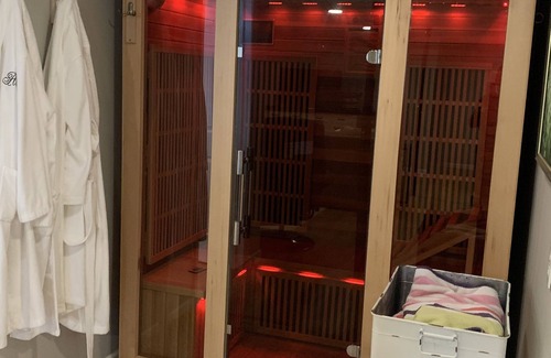 Chaumont House | Ice Fishing & Snowmobile heaven Your home away from home! Discount price 01/23