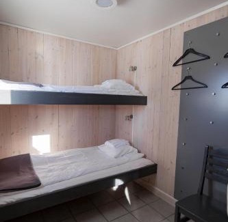 Jukkasjarvi Hotel | Icehotel: 4-Star Retreat with Pet-Friendly Amenities