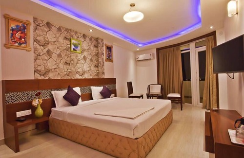 Marathahalli Hotel | Inviting Icon Suites by Bhagini: Family-Friendly Stay