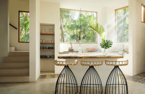 Zona Hotelera Villa | Casa Chakté Beach View: Relaxing Retreat with Pool & Spa