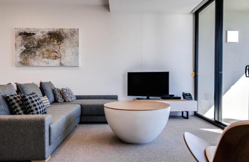 Coolangatta Resort | Discover Iconic Kirra Beach Resort with Oceanfront Views