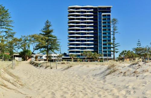 Coolangatta Resort | Discover Iconic Kirra Beach Resort with Oceanfront Views