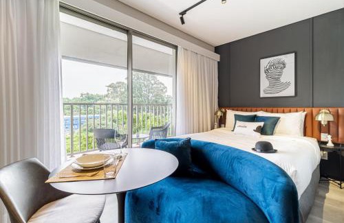 Vila Clementino Hotel | Experience Iconyc Charlie Ibirapuera Hotel with Ocean Views