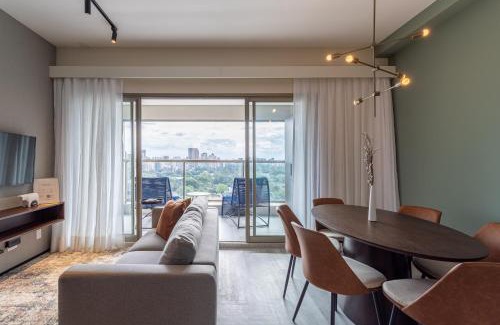 Vila Clementino Apartment | Elegant Escape at Iconyc House of Charlie with Ocean Views