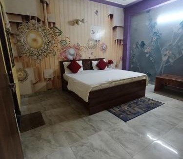Greater Noida Hotel | ICY Shree Shyam Guest House