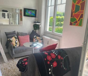Faubourg North Apartment | Art Deco Haven with Secure Parking near City Center