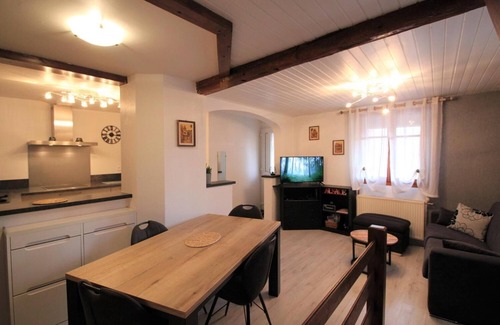 Rouffach House | Ideal Séjour Alsace: Family-Friendly Gîte with Breakfast