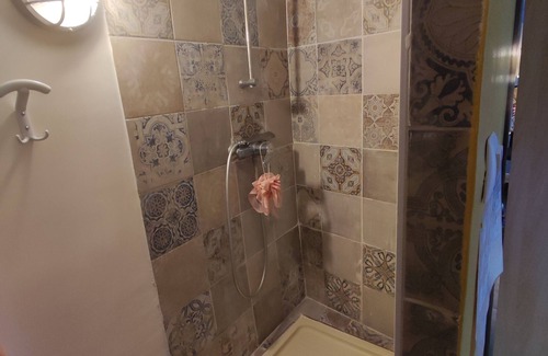 Argenteuil House | Ideal JO 2024: Spacious House with Hot Tub & Breakfast