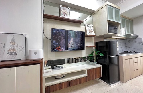 Jakarta Apartment | Cozy Homey 2-bedroom apartment direct to Central Park Mall and Neo Soho Mall