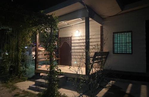 Lampang House | Pet-Friendly ID Garden Home with Perfect 10/10 Rating