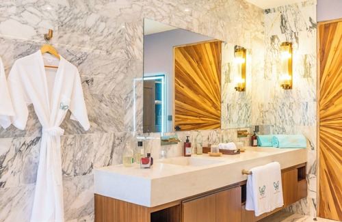 Na Thon Hotel | Ida B Domain: 4-Star Retreat with Ocean Views & Spa