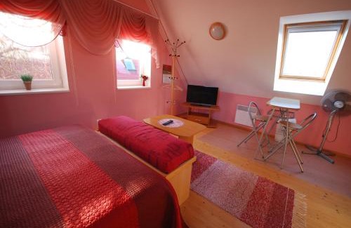 Kuressaare House | Top-Rated Ida Majutus: Child-Friendly Stay Awaits You