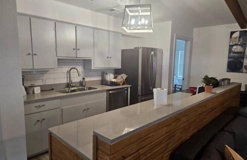 Oatmeal House | Family-Friendly Getaway at Ida Nell's Place Awaits You