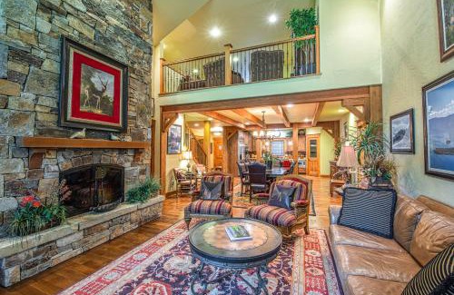 Sandpoint House | Idaho Club Lodge Home: Family-Friendly Retreat Awaits