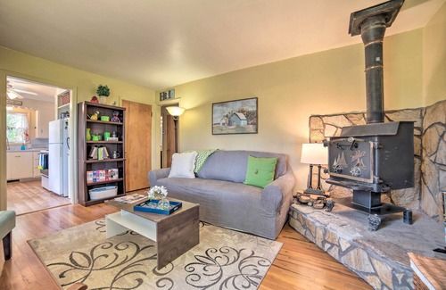 Idaho Falls House | Idaho Falls Farmhouse: Family-Friendly Retreat Near Downtown