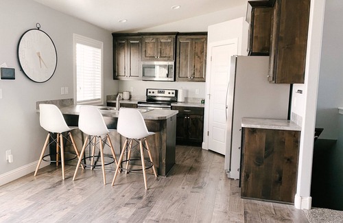 Idaho Falls House | Discover Family-Friendly Comfort at Idaho Falls The Ridge