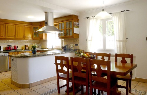Santa Gertrudis House | Perfect Getaway for Family Fun with Ocean Views & Pool