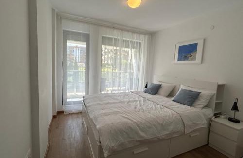 Studentski Grad Apartment | Family-Friendly Idea Apartment with Top Guest Rating of 9/10