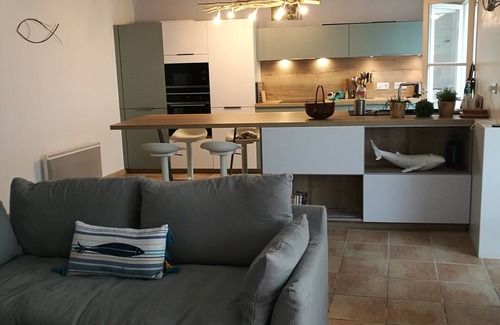 Saint-Clement-des-Baleines House | Prime Location Just 300m from Ile de Ré's Beautiful Beach