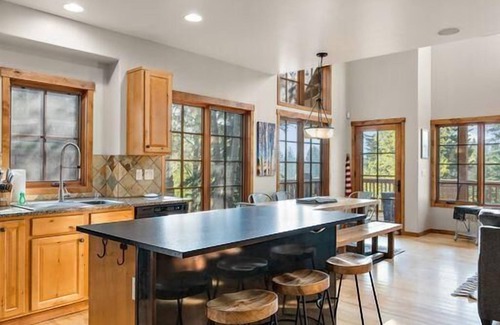 Tamarack Resort House | Idyllic Powder Ridge 2BR Townhome at Tamarack Resort