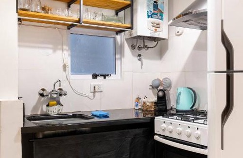 Almagro Apartment | Stylish Homeoffice Retreat in Palermo-V.Crespo, Rated 9/10