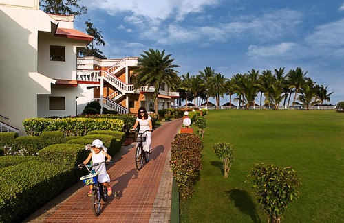 Mahabalipuram Resort | Beachfront Bliss at Ideal Beach Resort with Private Amenities