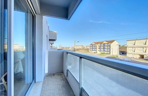 Stella-Plage Apartment | Ideal Beach T2 Cabin with Parking, Pets Allowed