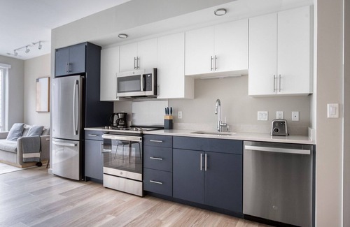 Boston Apartment | Brighton Jr 1BR with Gym, Laundry & River Views by Blueground