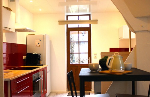 Malicorne-sur-Sarthe House | ⭐ideal family, space and garden ⭐ Rated Three Stars