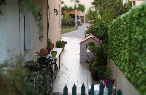 Pigianos Kampos Apartment | Perfect Getaway: Family-Friendly Apartments with Ocean View