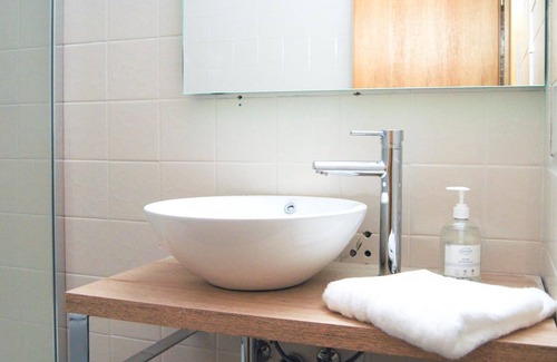 Trarbach Apartment | Ideal for friends traveling together, 3 bedrooms, 4 bathrooms - guest house at the Moseltherme