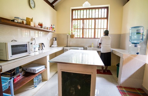 Kathaluwa House | Perfect for Groups: Two Villas with Pool & Ocean View