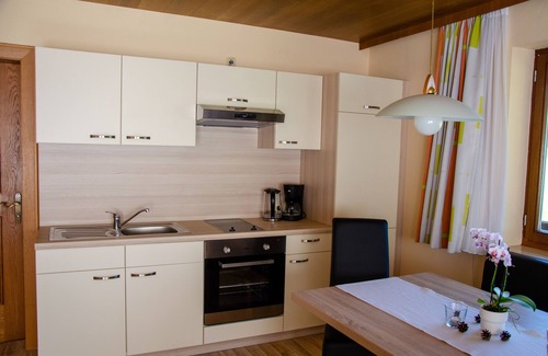 Bach Apartment | Perfect Retreat for Mountain Lovers and Couples